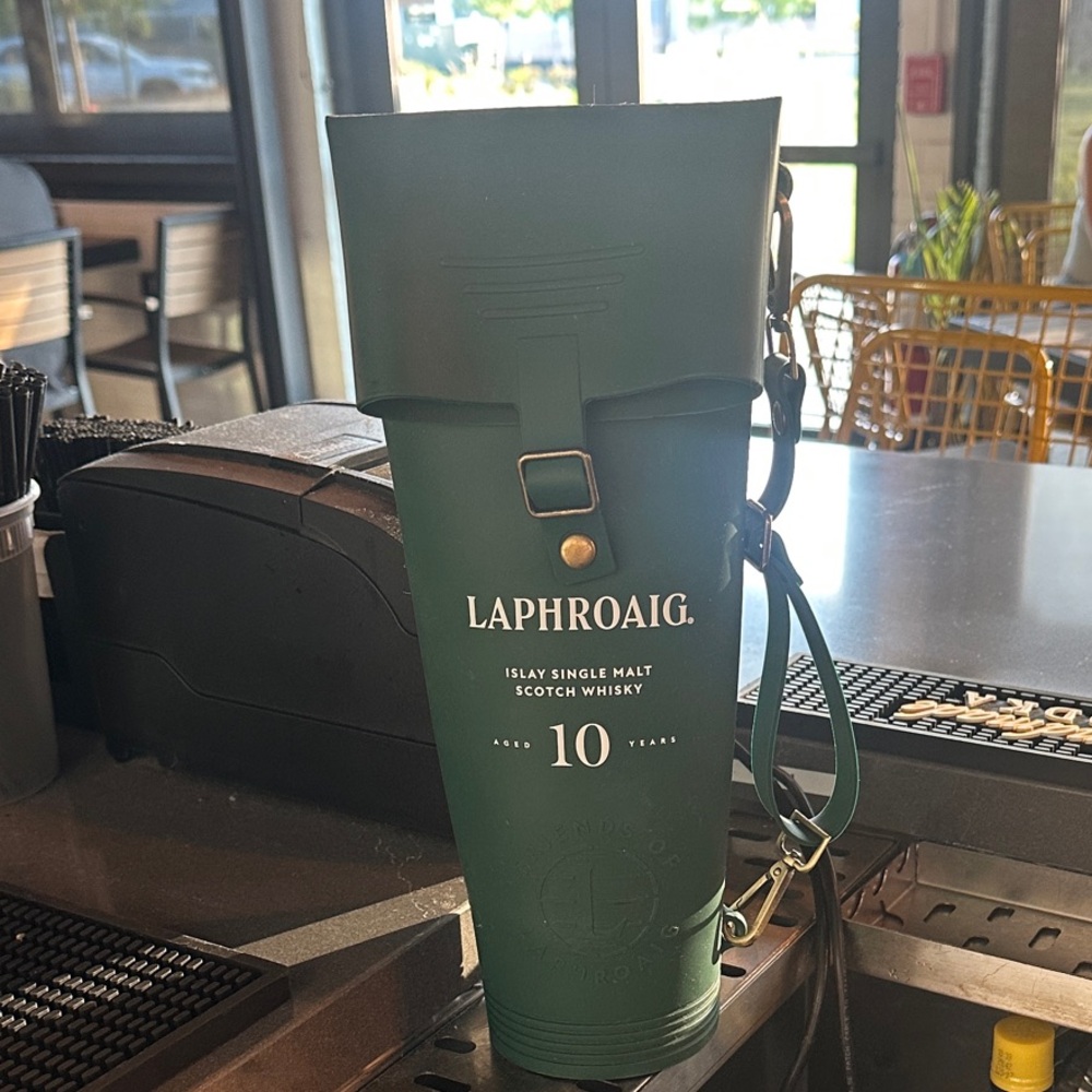 Laphroaig Green Scotch Holder